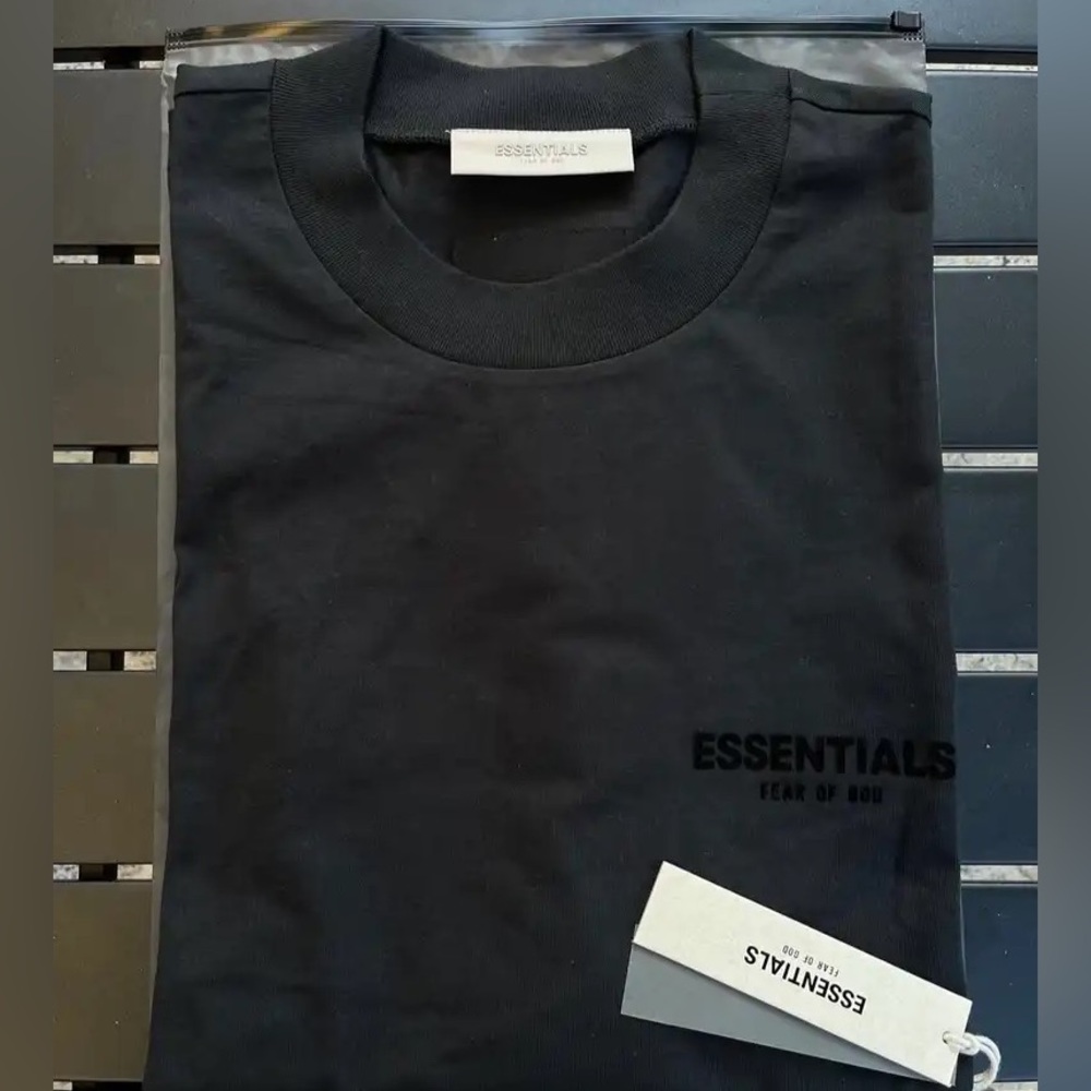 Essentials primo black “fear of god” shirt